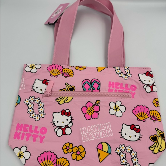 Aloha Collection x Hello Kitty Mini Tripper - Picture 6 of 9